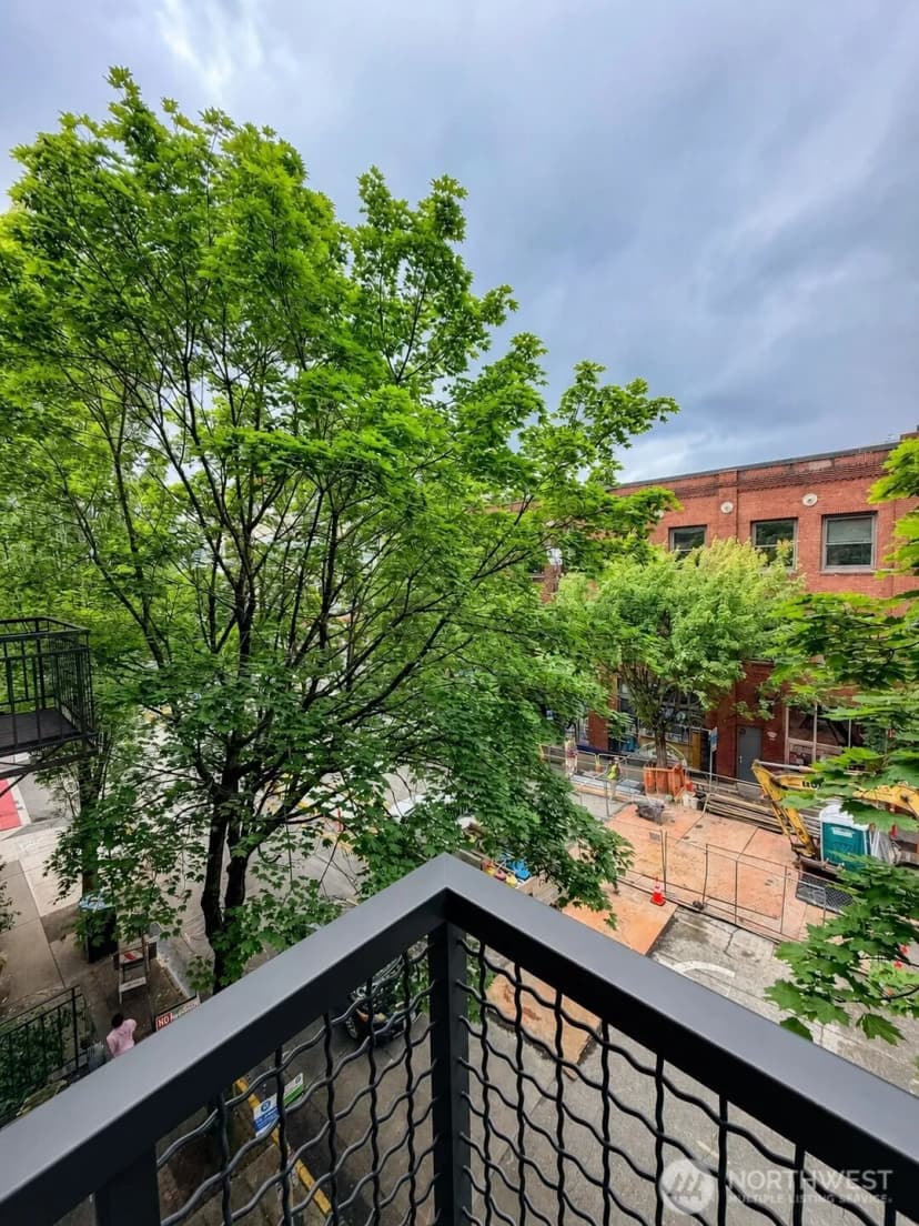 Property photo for 1111 E Pike Street #303, Seattle photo 8
