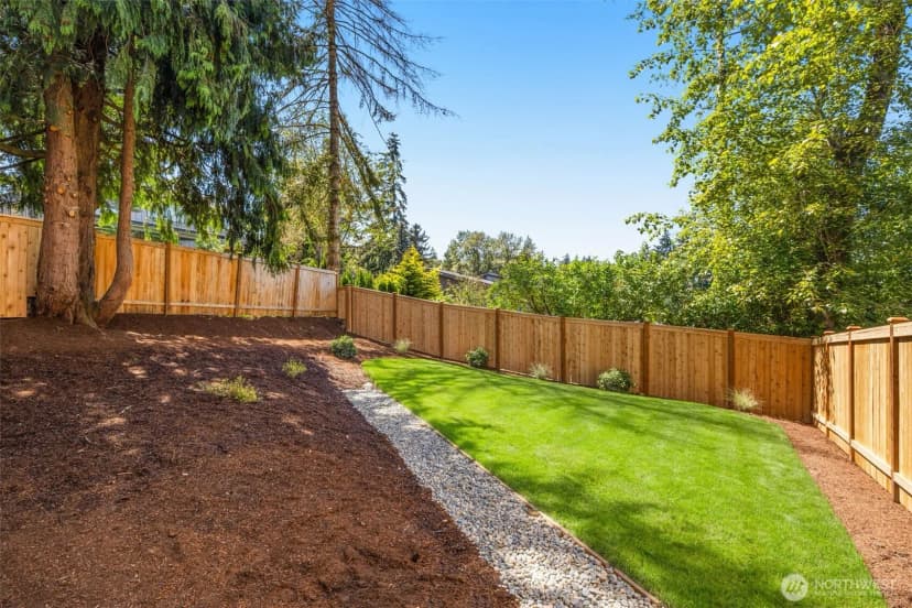 Property photo for 4515 150th Avenue Se, Bellevue photo 36