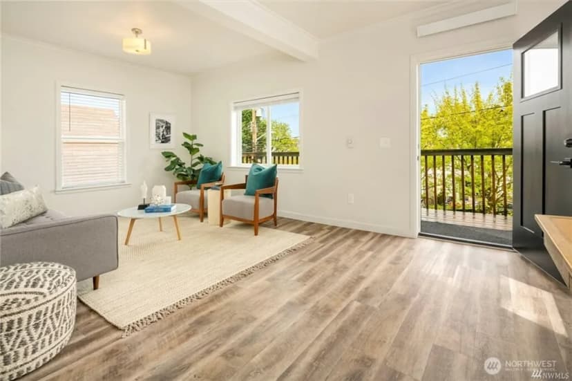 Property photo for 1529 Sturgus Avenue S, Seattle photo 5