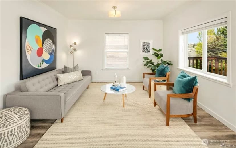Property photo for 1529 Sturgus Avenue S, Seattle photo 2