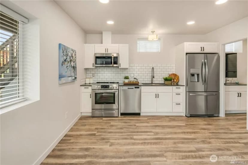 Property photo for 1529 Sturgus Avenue S, Seattle photo 18