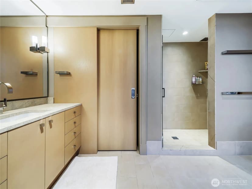 Property photo for 99 Union Street #1102, Seattle photo 15