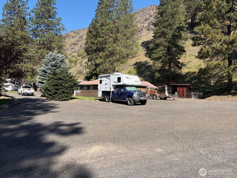 Property photo for 15551 State Route 410, Naches photo 6