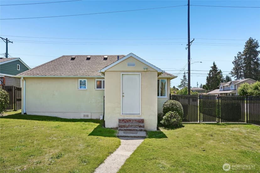 Property photo for 4521 N 18th Street, Tacoma photo 19