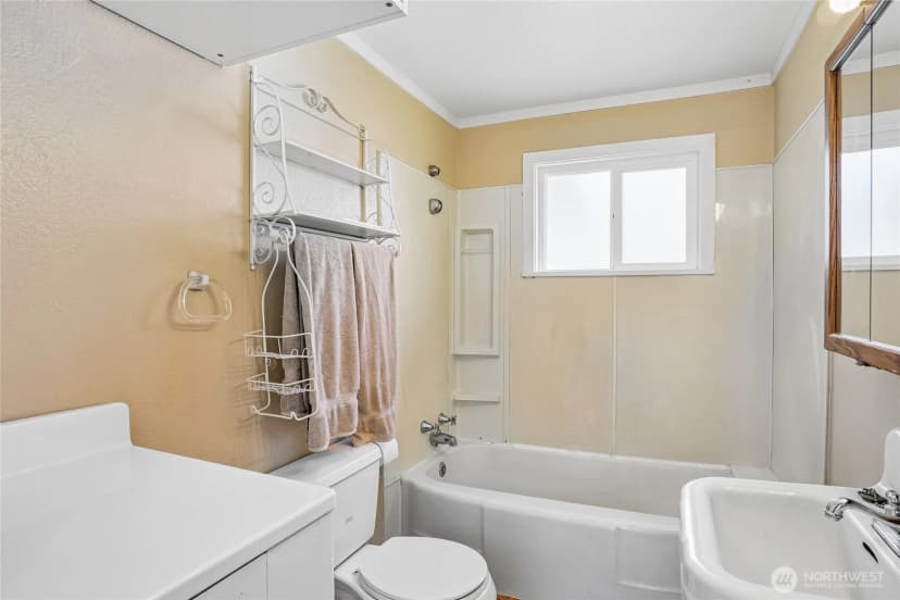 Property photo for 4521 N 18th Street, Tacoma photo 12