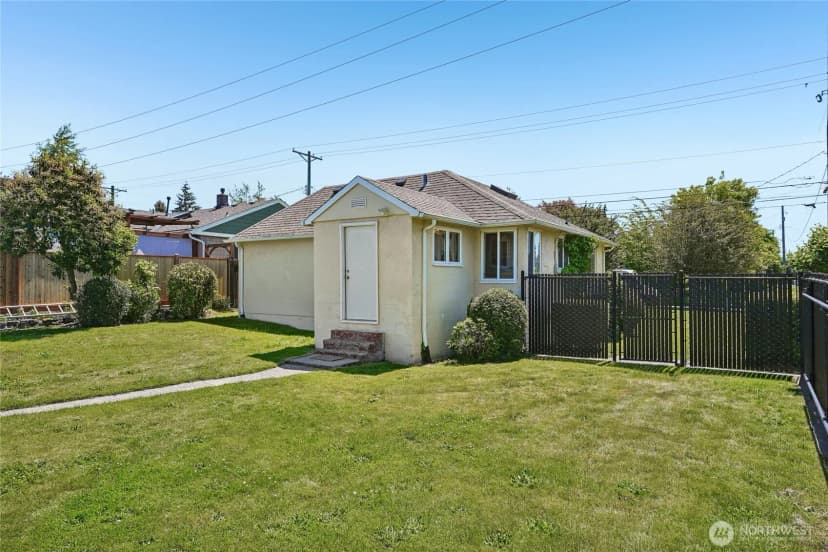 Property photo for 4521 N 18th Street, Tacoma photo 18
