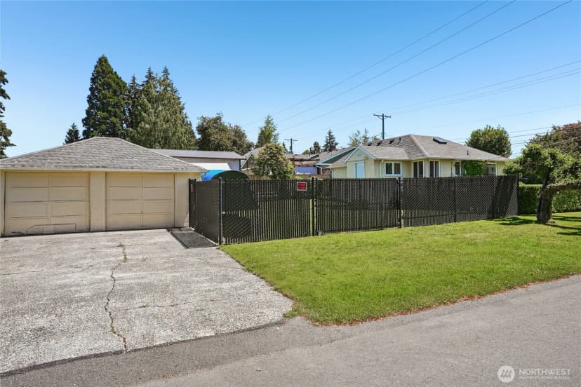 Property photo for 4521 N 18th Street, Tacoma photo 24