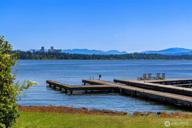 Property photo for 814 Mcgilvra Boulevard E, Seattle photo 2