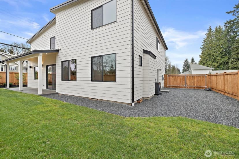 Property photo for 23706 84th Avenue W, Edmonds photo 39