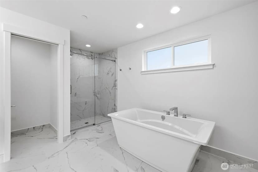 Property photo for 23706 84th Avenue W, Edmonds photo 26