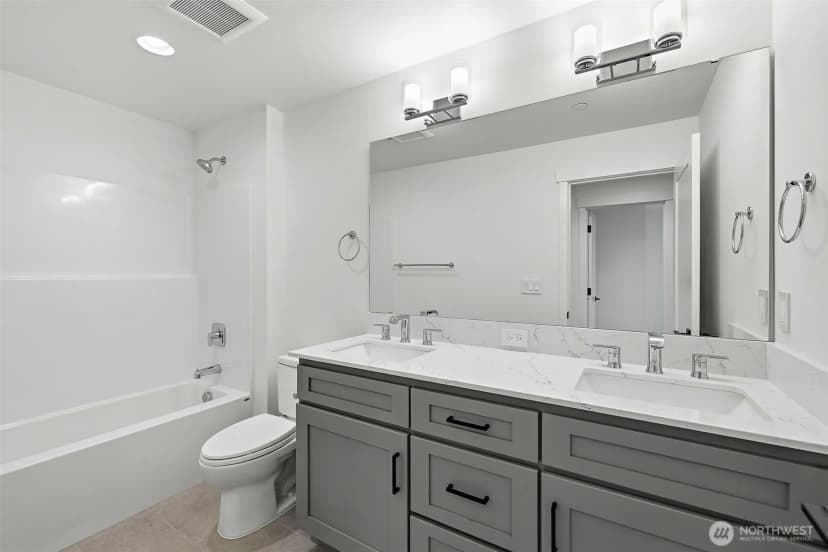 Property photo for 23706 84th Avenue W, Edmonds photo 31
