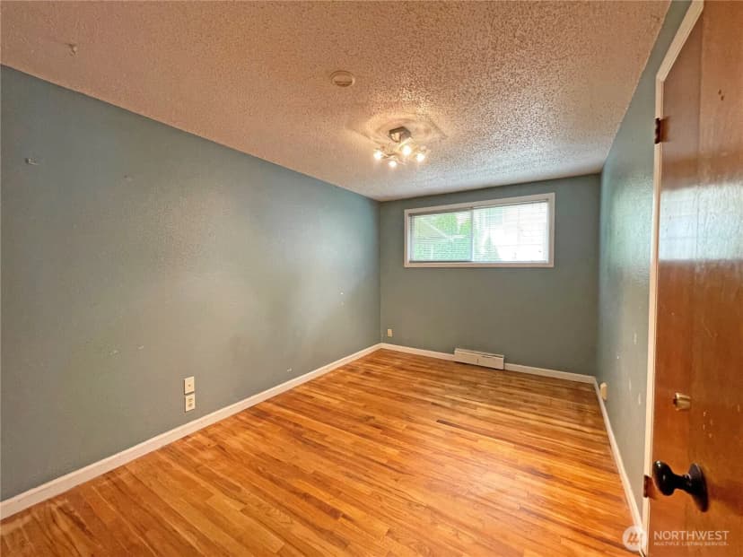 Property photo for 1706 Ne 82nd St, Seattle photo 18