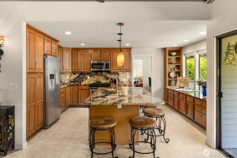 Property photo for 11186 Blue Pond Place Ne, Bainbridge Island photo 16