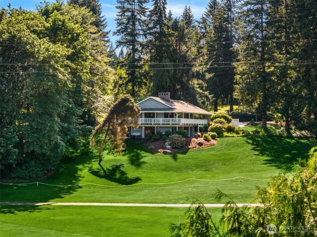 Property photo for 11186 Blue Pond Place Ne, Bainbridge Island