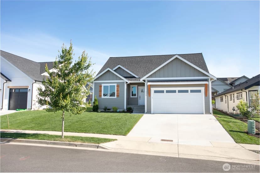 Property photo for 2178 Lagerwey Circle, Lynden photo 2