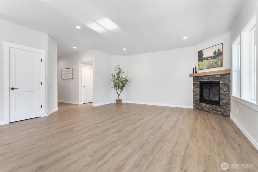 Property photo for 2178 Lagerwey Circle, Lynden photo 9