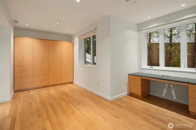 Property photo for Address withheld, Mercer Island photo 25