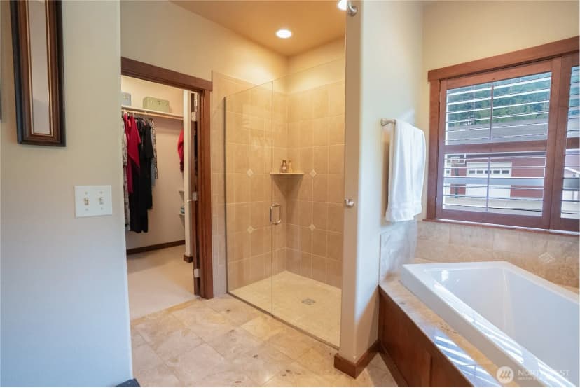 Property photo for 810 Big Pine Way, Forks photo 22