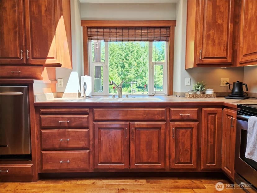 Property photo for 810 Big Pine Way, Forks photo 11