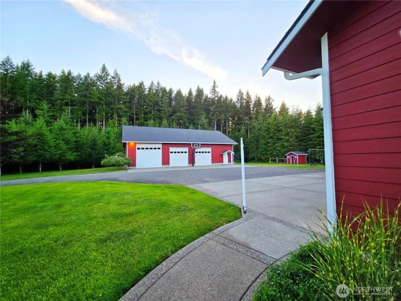 Property photo for 810 Big Pine Way, Forks photo 3