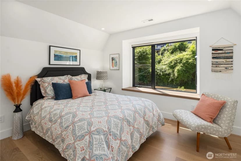 Property photo for 628 36th Avenue, Seattle photo 29