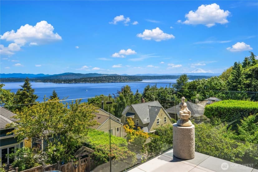 Property photo for 628 36th Avenue, Seattle photo 18