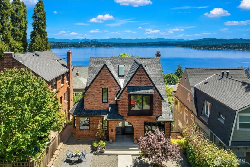 Property photo for 628 36th Avenue, Seattle photo 5