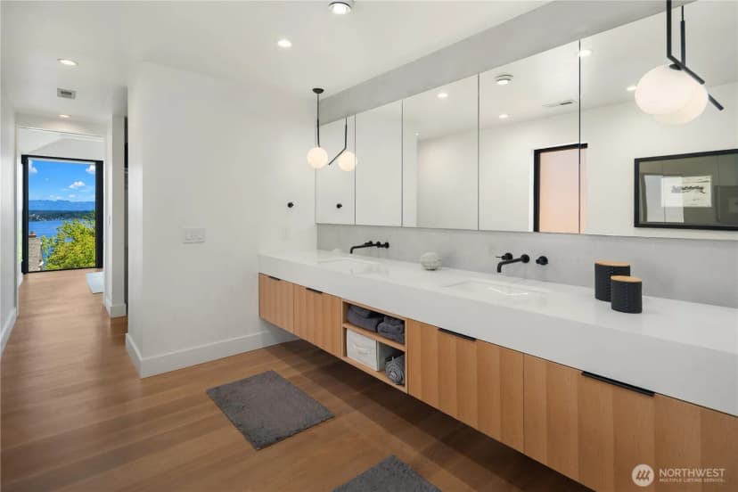 Property photo for 628 36th Avenue, Seattle photo 26