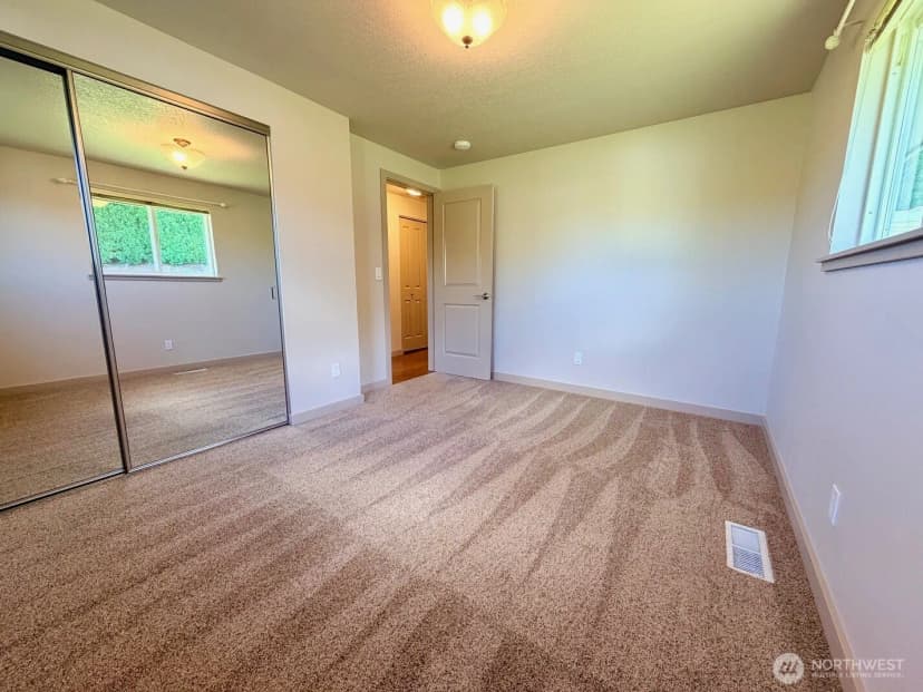 Property photo for 7909 Englewood Crest Drive, Yakima photo 11