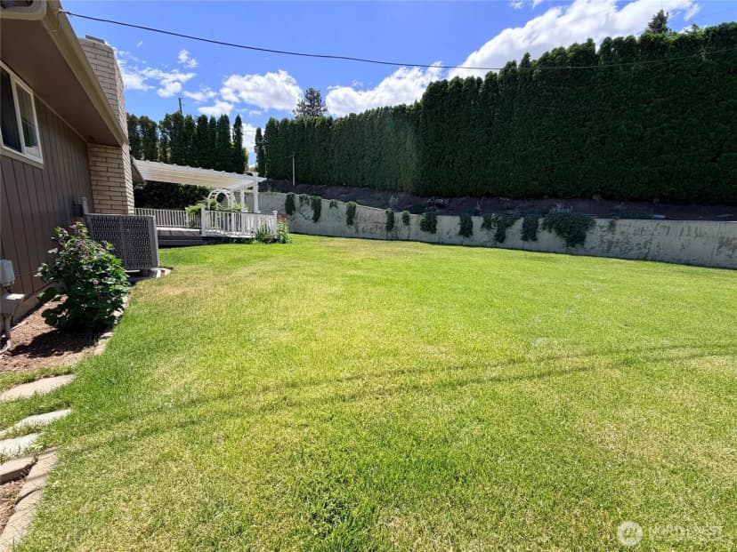 Property photo for 7909 Englewood Crest Drive, Yakima photo 36