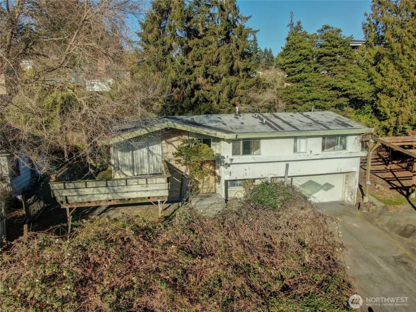 Property photo for 6330 Ne 181st Street, Kenmore