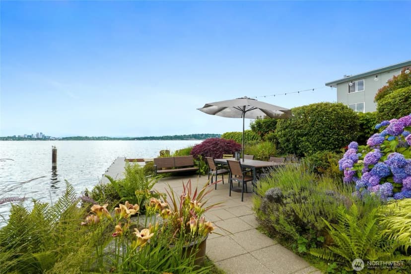 Property photo for 506 Lakeside Avenue S #w1, Seattle photo 2