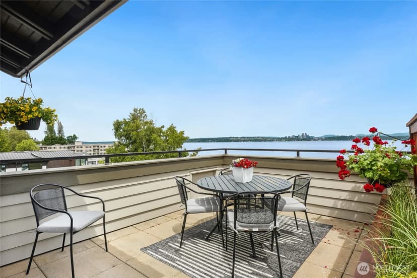 Property photo for 506 Lakeside Avenue S #w1, Seattle photo 4