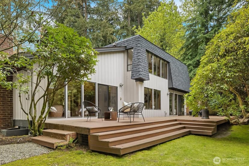 Property photo for 10020 Ne 27th Street, Bellevue photo 35