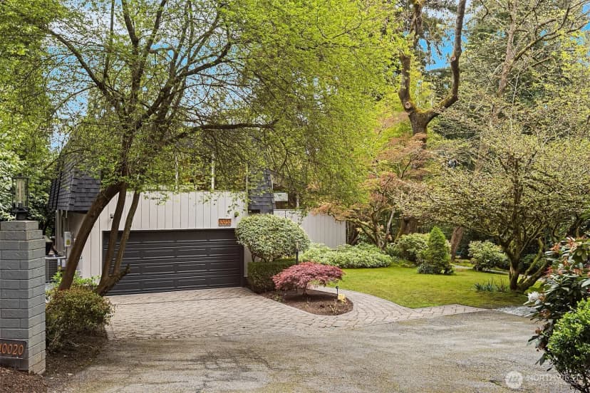 Property photo for 10020 Ne 27th Street, Bellevue photo 38