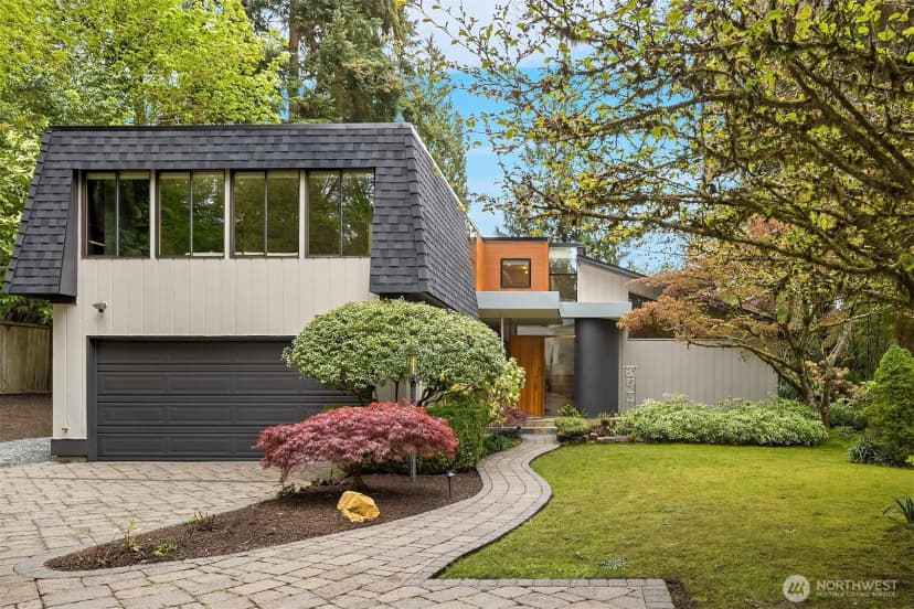 Property photo for 10020 Ne 27th Street, Bellevue photo 39