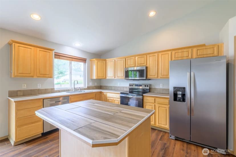 Property photo for 10504 248th Street Ct E, Graham photo 10