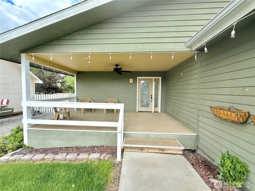 Property photo for 727 Kenwood Street, Omak photo 4