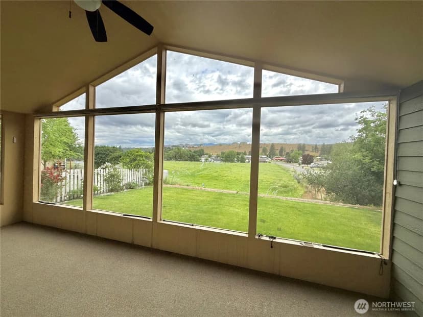 Property photo for 727 Kenwood Street, Omak photo 10
