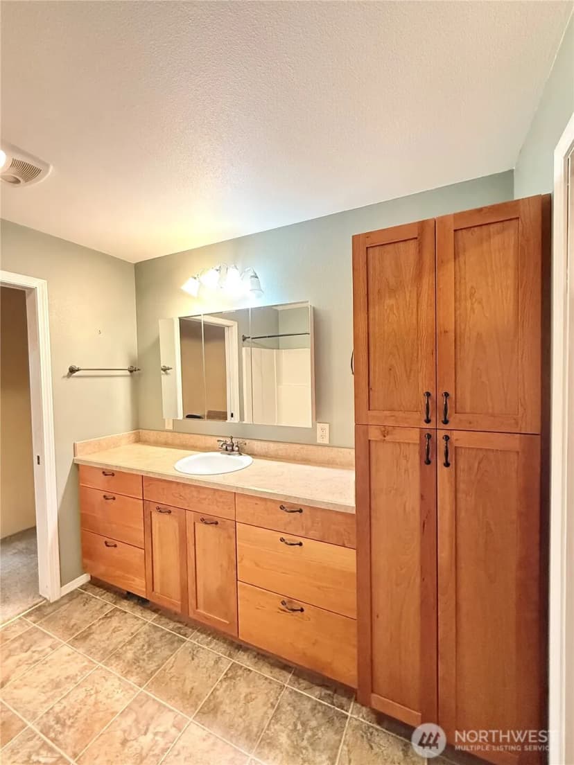 Property photo for 727 Kenwood Street, Omak photo 30