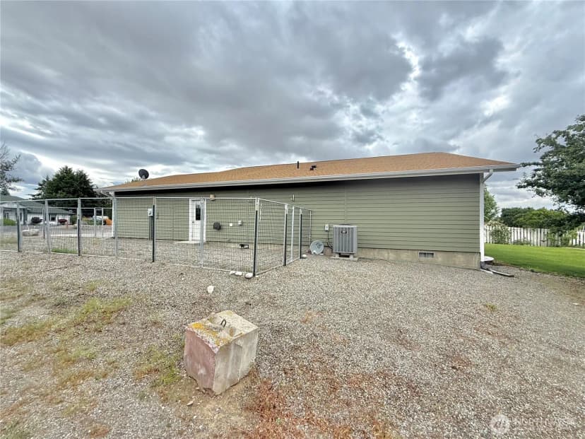 Property photo for 727 Kenwood Street, Omak photo 6