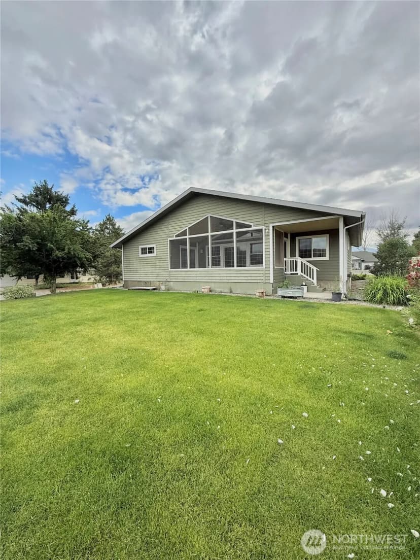 Property photo for 727 Kenwood Street, Omak photo 8
