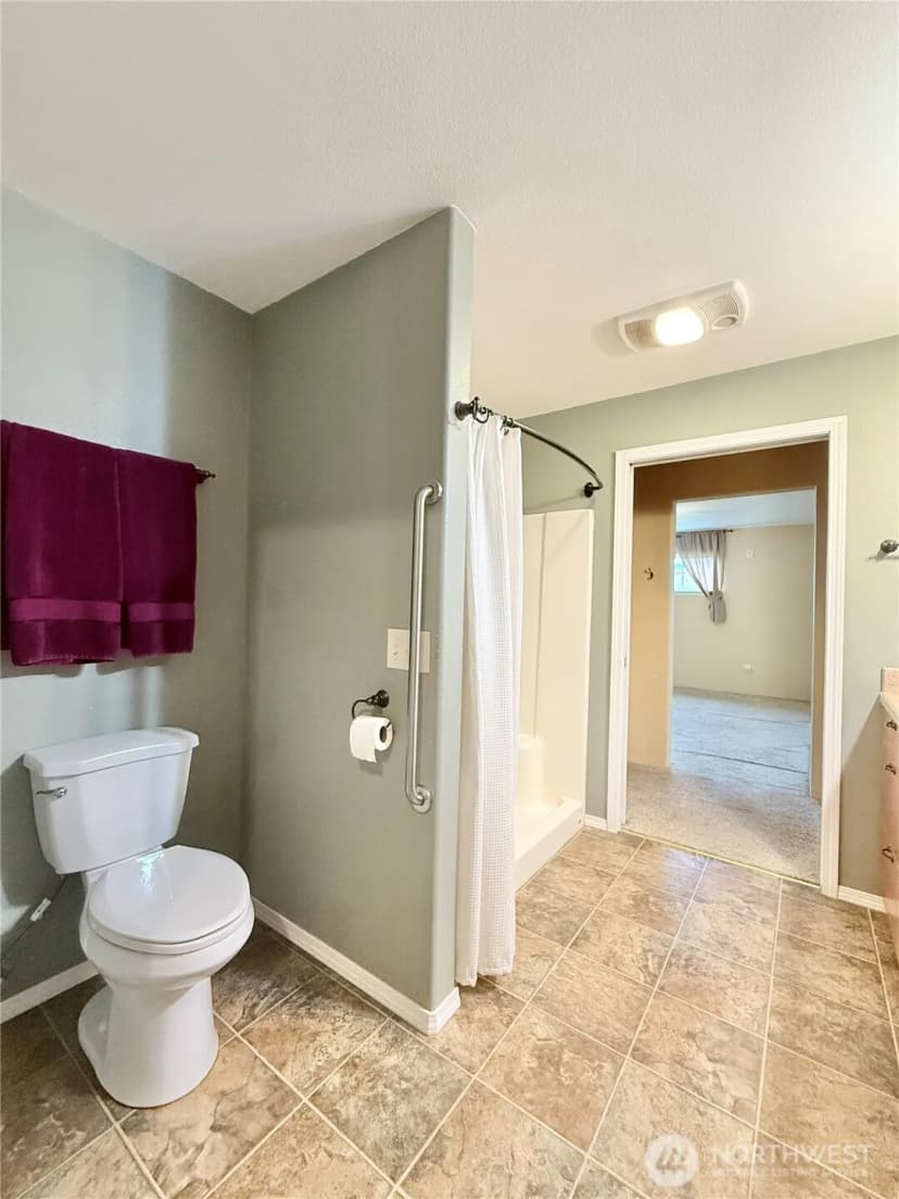 Property photo for 727 Kenwood Street, Omak photo 32