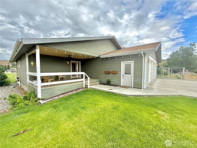 Property photo for 727 Kenwood Street, Omak photo 3