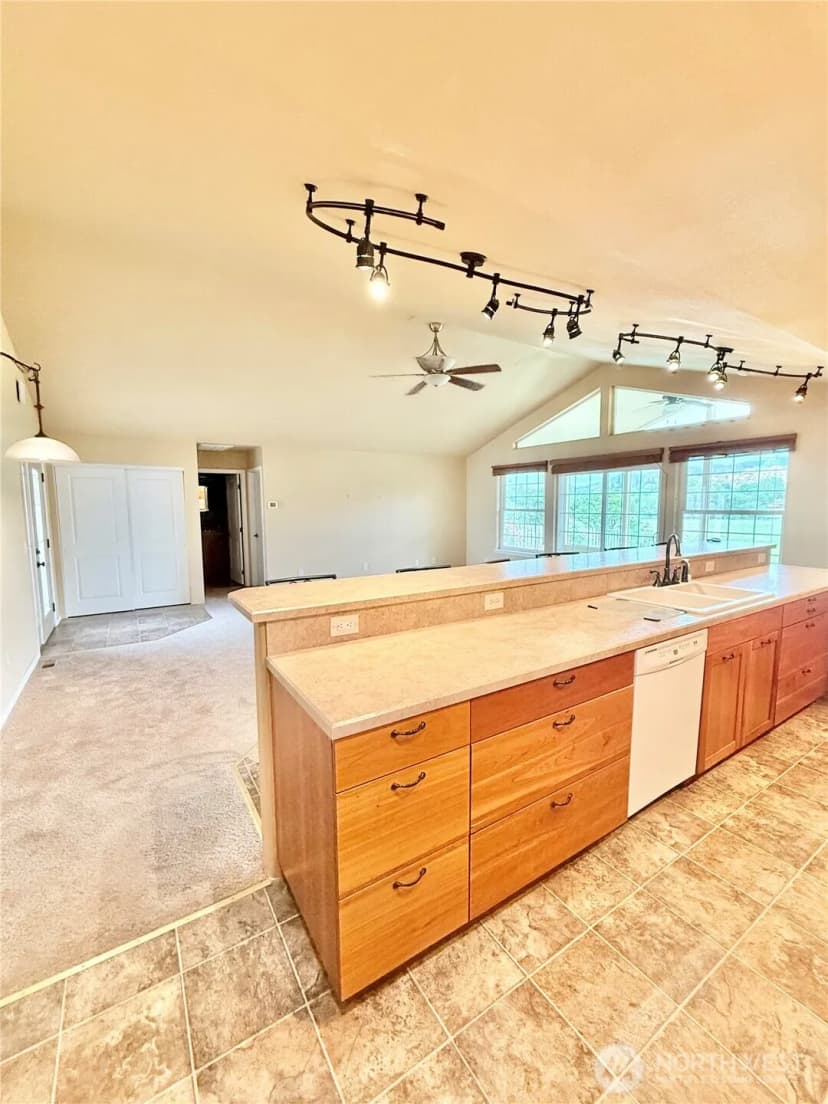 Property photo for 727 Kenwood Street, Omak photo 23