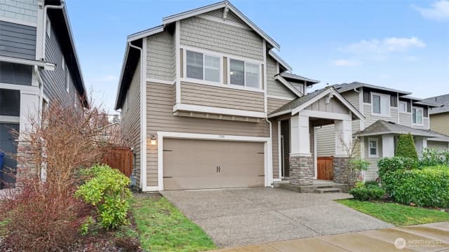 Property photo for 17321 40th Avenue Se, Bothell photo 2