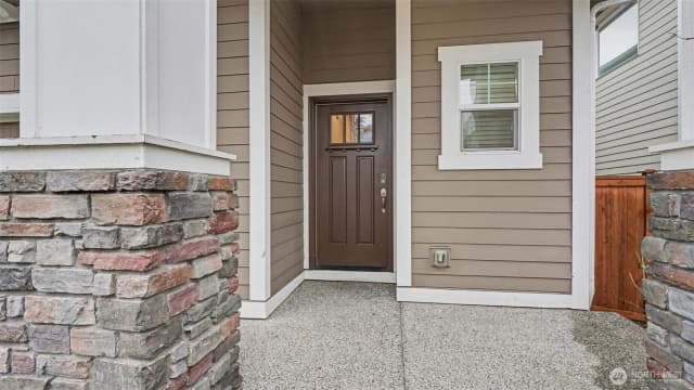 Property photo for 17321 40th Avenue Se, Bothell photo 3