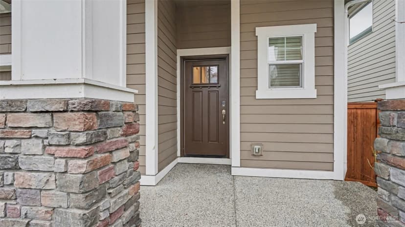 Property photo for 17321 40th Avenue Se, Bothell photo 3