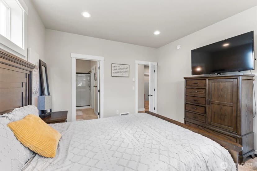 Property photo for 2193 Lagerwey Circle, Lynden photo 13