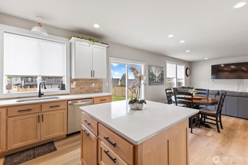 Property photo for 2193 Lagerwey Circle, Lynden photo 8